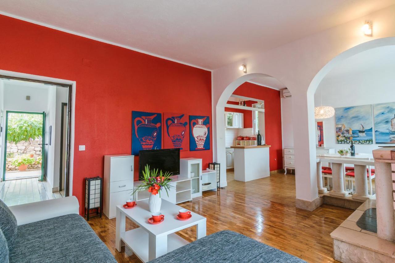 Apartment Dunja Supetar Eksteriør bilde