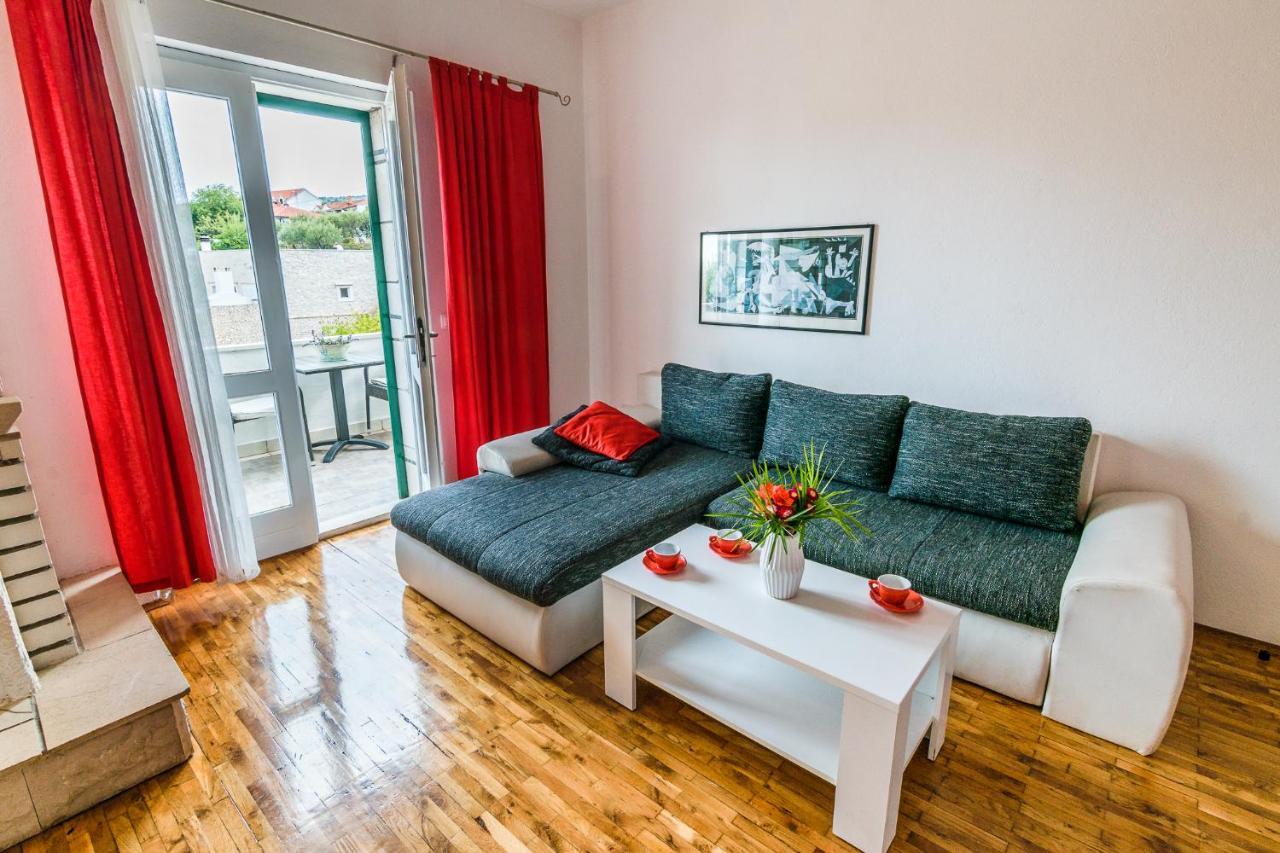 Apartment Dunja Supetar Eksteriør bilde